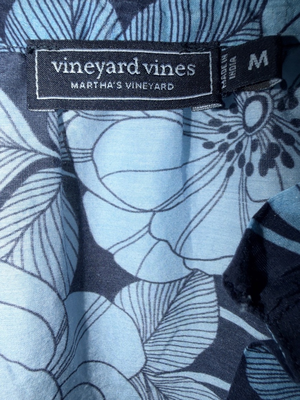 Vineyard Vines Navy and Light Blue Floral Top - Picture 2 of 4